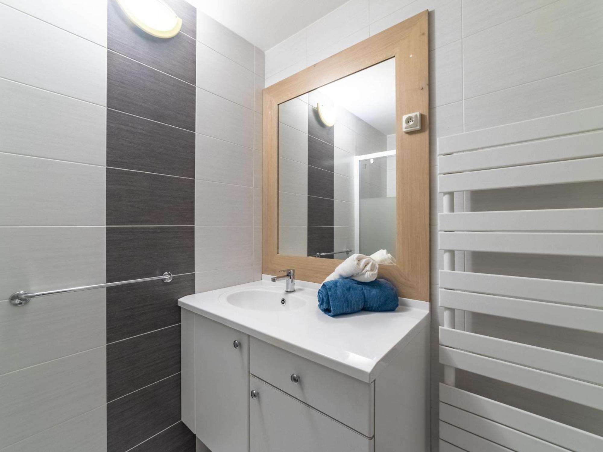 Apartment Les Roses Lauriers By Interhome Le Lavandou Eksteriør bilde