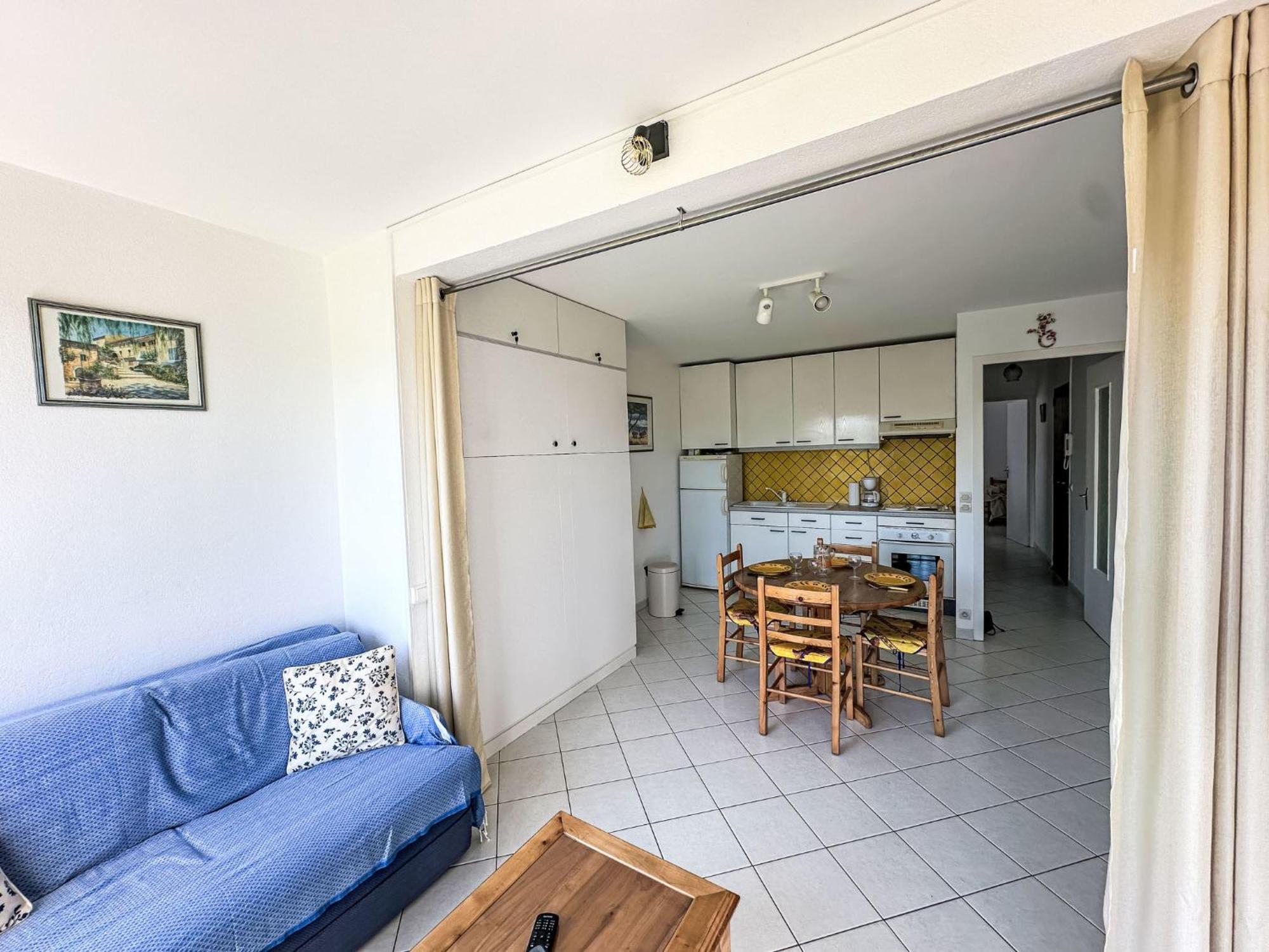 Apartment Les Roses Lauriers By Interhome Le Lavandou Eksteriør bilde